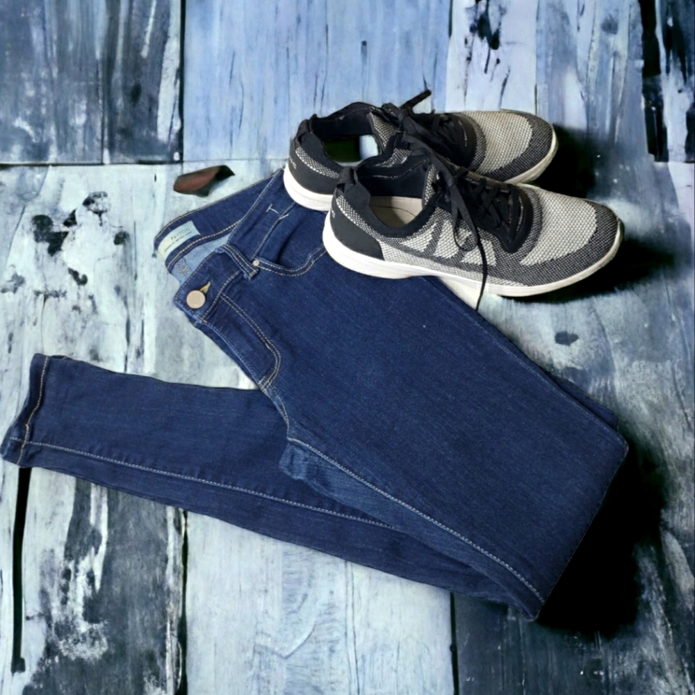 BKE Mid Rise Skinny Payton Universal Fit Jeans 27x31.5